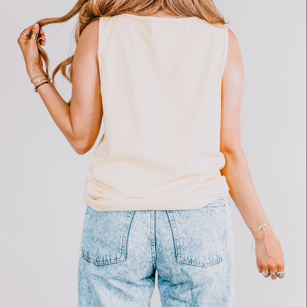 Bombshell Thin - Women's Garment Dyed Graphic Tank Top