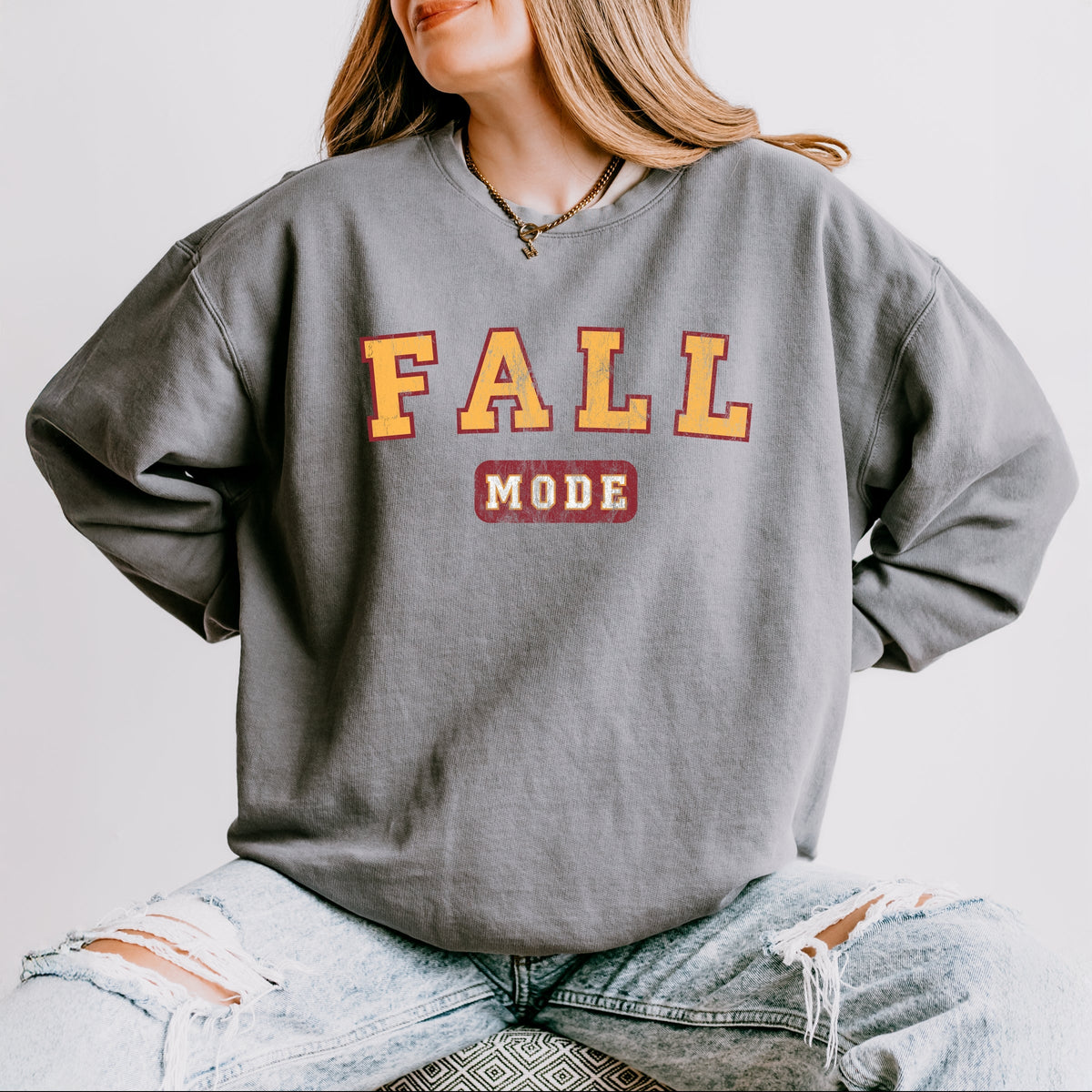 Fall Mode - Women's Lightweight Garment Dyed Sweatshirt product image 3